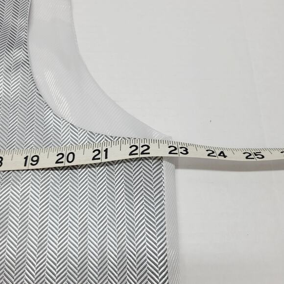 Men's Silver Grey Tuxedo Vest Herringbone Pattern Formal Prom Large Perry Ellis - Picture 2 of 7